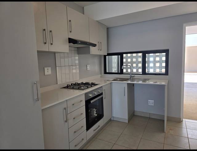 2 BEDROOM APARTMENT TO LET IN HILLCREST CENTRAL